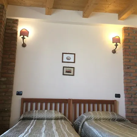 Nocleg ze śniadaniem Il Rustico 3*