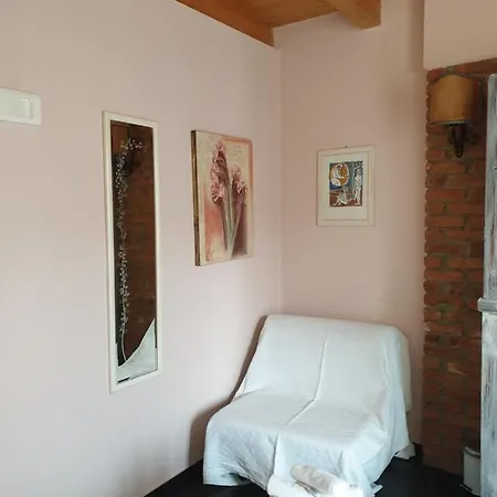 Il Rustico Nocleg ze śniadaniem Turate